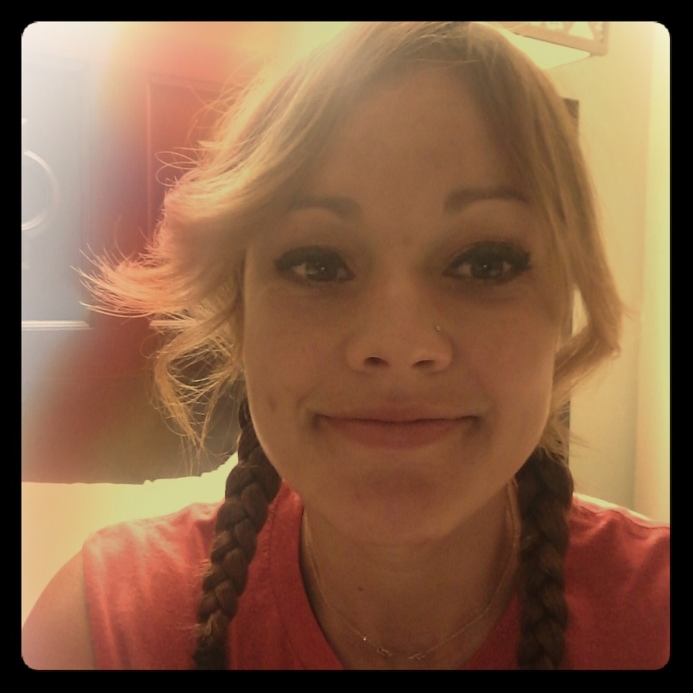 Meet your Posher, Kelly